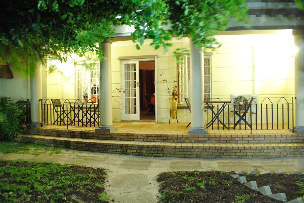 בלוויל Sun Bell Lodge מראה חיצוני תמונה